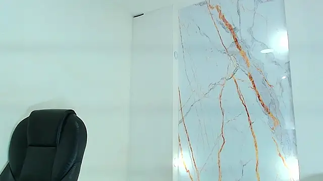 Snapshot of Karla_hilton1 chatting on February 13, 2026, 11:39 am Karla hilton1 online show from February 13, 2026, 11:39 am