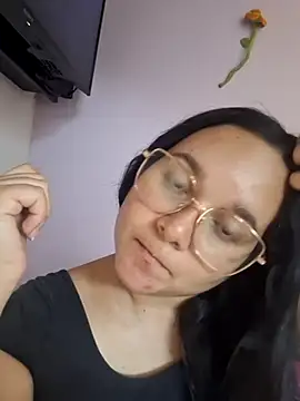 Snapshot of Nicollevega888 chatting on October 7, 2025, 10:18 pm Nicollevega888 online show from October 7, 2025, 10:18 pm