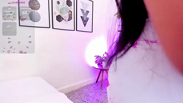 yunna7 online show from October 13, 2025, 11:32 am