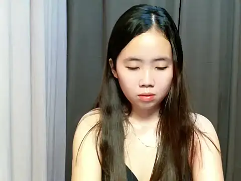 lovelysluttyxx online show from October 4, 2025, 3:54 pm