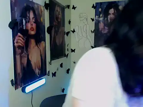 LadyAlice  online show from November 15, 2025, 7:05 am