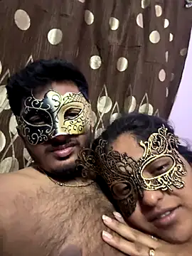 Snapshot of VVcouple chatting on September 8, 2025, 6:18 pm VVcouple online show from September 8, 2025, 6:18 pm