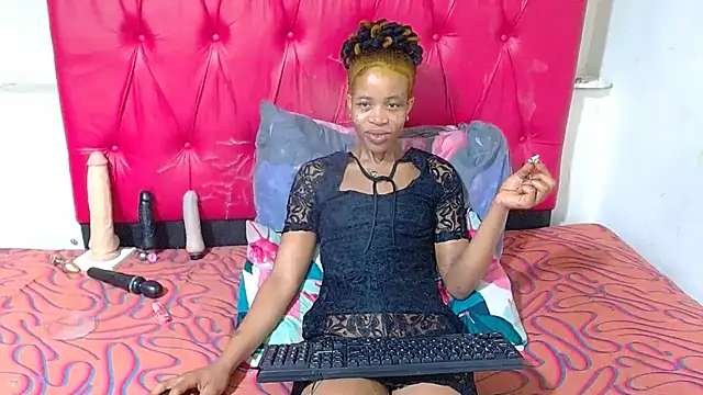 SexyChantyBabe25 online show from March 12, 2026, 8:37 pm