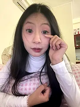 Lil-Gi online show from November 19, 2025, 6:52 pm