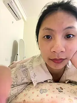 Lil-Gi online show from November 28, 2025, 3:14 pm