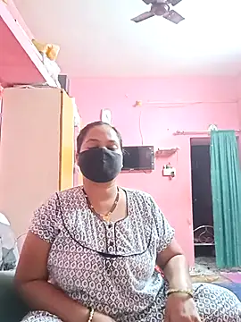 biggbobbsgirl online show from November 13, 2025, 5:56 pm