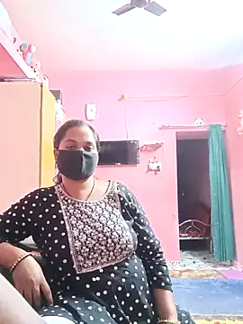 biggbobbsgirl online show from November 30, 2025, 5:50 pm