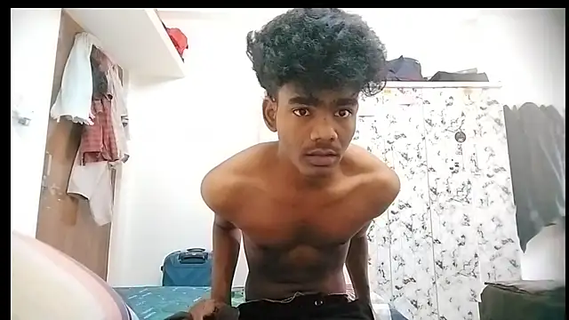 Snapshot of Rahulisagoodguy chatting on September 14, 2025, 10:58 am Rahulisagoodguy online show from September 14, 2025, 10:58 am