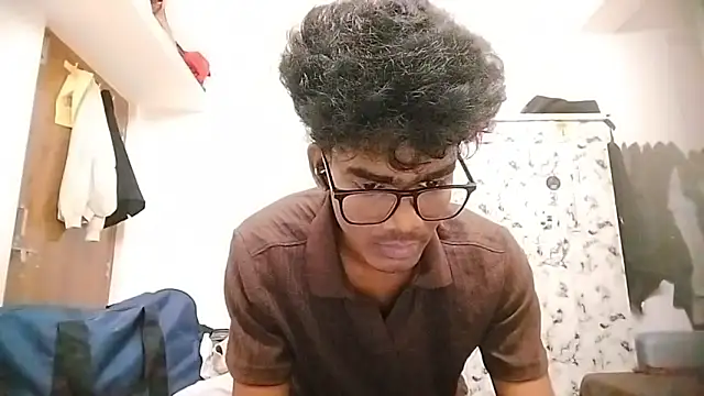 Snapshot of Rahulisagoodguy chatting on September 18, 2025, 2:19 pm Rahulisagoodguy online show from September 18, 2025, 2:19 pm