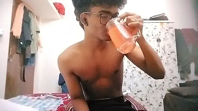 Snapshot of Rahulisagoodguy chatting on September 25, 2025, 5:27 pm Rahulisagoodguy online show from September 25, 2025, 5:27 pm