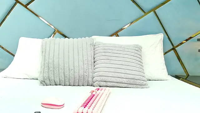 marcela rojas online show from October 15, 2025, 11:32 am