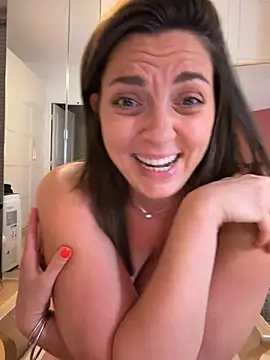 Snapshot of chloedlm5 chatting on July 15, 2026, 9:09 pm chloedlm5 online show from July 15, 2026, 9:09 pm