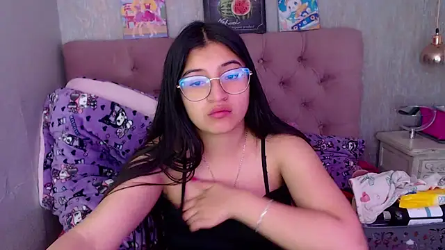 laurenelove online show from October 24, 2025, 4:20 am