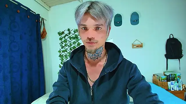 Gold Loyal77 online show from March 3, 2026, 1:01 am