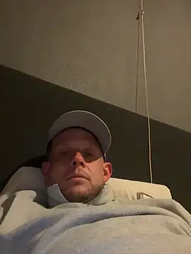 Snapshot of alfarolemmer chatting on April 12, 2026, 10:04 pm alfarolemmer online show from April 12, 2026, 10:04 pm