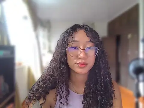Snapshot of clitia_xx chatting on June 15, 2026, 8:22 pm clitia xx online show from June 15, 2026, 8:22 pm