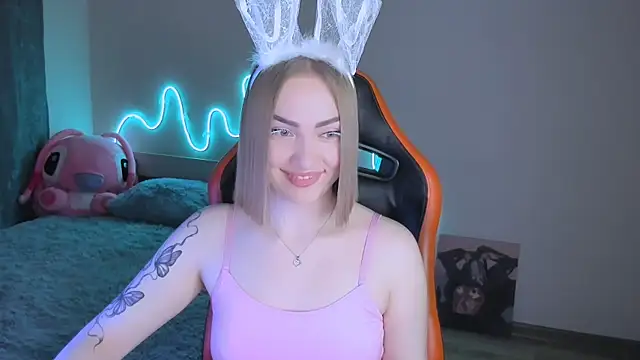 LaraKrein lk online show from January 8, 2026, 4:42 pm