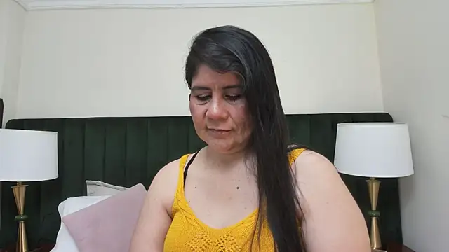 Snapshot of kiraGeiner chatting on September 14, 2025, 4:55 am kiraGeiner online show from September 14, 2025, 4:55 am