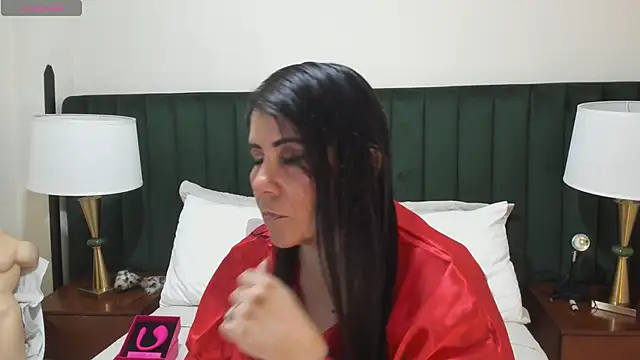 Snapshot of kiraGeiner chatting on September 16, 2025, 2:23 am kiraGeiner online show from September 16, 2025, 2:23 am