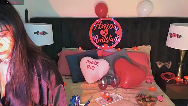 Snapshot of kiraGeiner chatting on September 20, 2025, 4:41 pm kiraGeiner online show from September 20, 2025, 4:41 pm