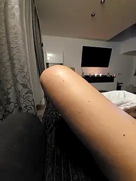 SexyJulia21 online show from December 1, 2025, 7:08 pm