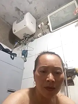 Bianly online show from September 16, 2025, 1:12 pm