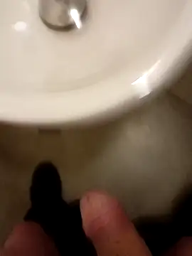 Snapshot of 69dagosto chatting on October 25, 2025, 3:58 am 69dagosto online show from October 25, 2025, 3:58 am