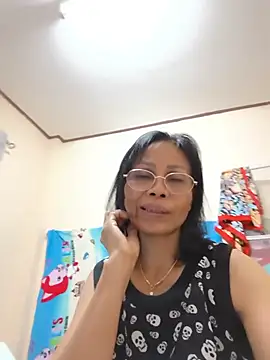 Snapshot of Mama_Eva_1 chatting on July 1, 2026, 7:57 pm Mama Eva 1 online show from July 1, 2026, 7:57 pm