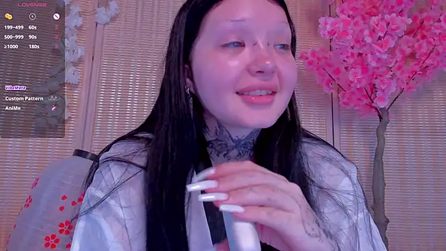 Lein Bone online show from September 12, 2025, 2:28 pm