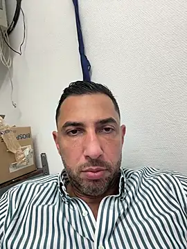 sweetoyboy777 online show from July 9, 2026, 1:26 pm