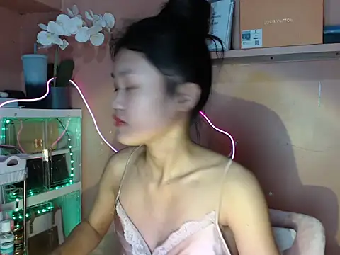 skinny gracie online show from October 23, 2025, 9:46 pm