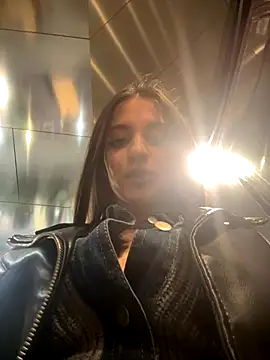 Anyssia online show from October 17, 2025, 5:48 pm