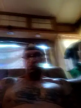 ShawnandDani7074 online show from April 19, 2026, 6:10 pm