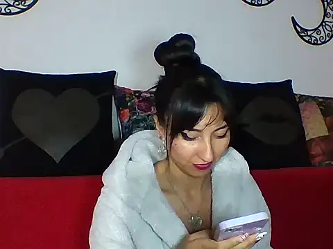 a miss online show from December 21, 2025, 1:13 am