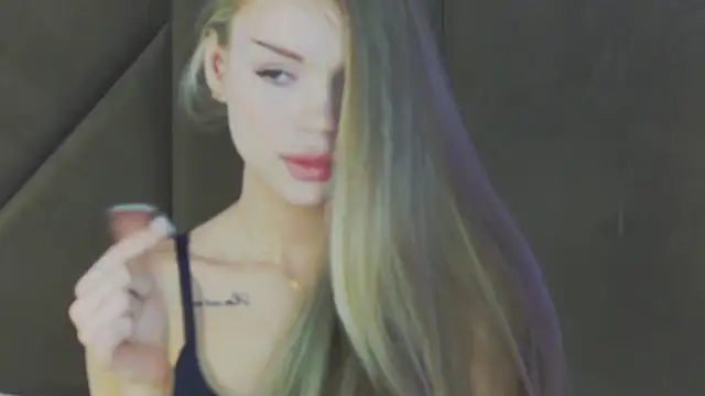 Snapshot of MarilynNova chatting on April 25, 2026, 4:26 am MarilynNova online show from April 25, 2026, 4:26 am