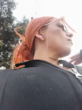 Alis xxx online show from April 18, 2026, 9:48 pm