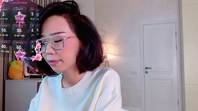 hinarin online show from September 26, 2025, 1:53 am