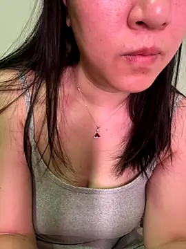 Liqinqin online show from October 8, 2025, 12:25 pm