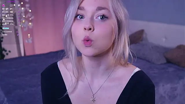 AccaCroyle online show from April 12, 2026, 6:02 pm