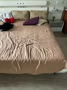 missevacrystal online show from September 29, 2025, 1:16 pm