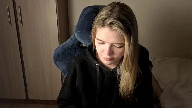 KatanaSVibe online show from October 24, 2025, 12:56 pm