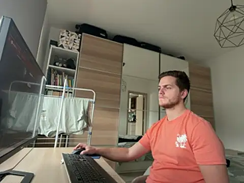 syl01 online show from January 16, 2026, 2:10 pm