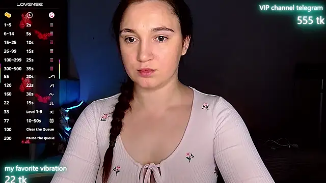 Eliz v tta online show from October 13, 2025, 8:53 pm