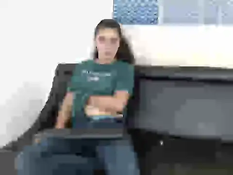 Snapshot of Arieeel_09 chatting on September 20, 2025, 4:19 pm Arieeel 09 online show from September 20, 2025, 4:19 pm