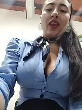 Snapshot of AMATISTA__16 chatting on October 15, 2025, 12:38 pm AMATISTA 16 online show from October 15, 2025, 12:38 pm