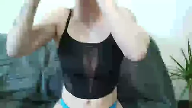 Clarahotgirl24 online show from April 5, 2026, 12:35 pm