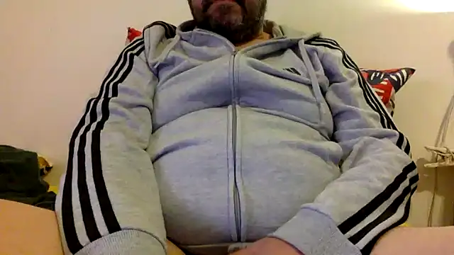 steve669 hot online show from October 25, 2025, 7:49 am