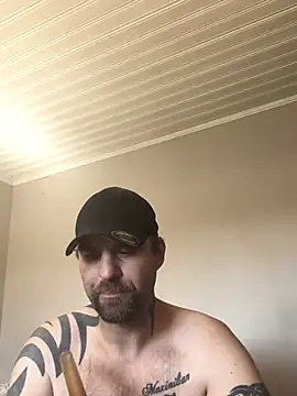 Snapshot of Bamse28 chatting on May 22, 2026, 1:39 pm Bamse28 online show from May 22, 2026, 1:39 pm
