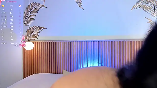 Valleriie  online show from October 16, 2025, 2:18 pm