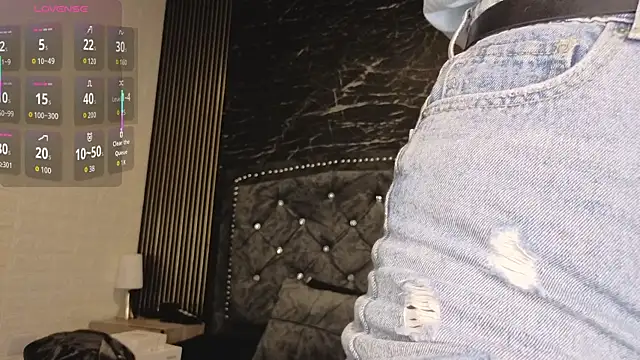 violett  golden online show from September 10, 2025, 5:40 am